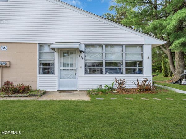 65 B Kennedy Drive, Unit B, Whiting, NJ 08759