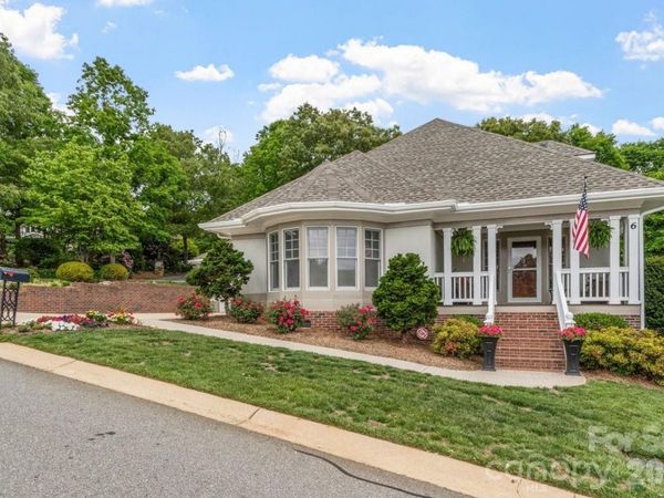 6 Creekside Way , Asheville, NC 28804