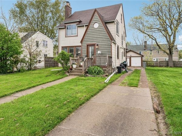 52 Commodore Avenue, Tonawanda, NY 14150