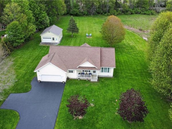 7338 Railroad St , Stittville, NY 13469