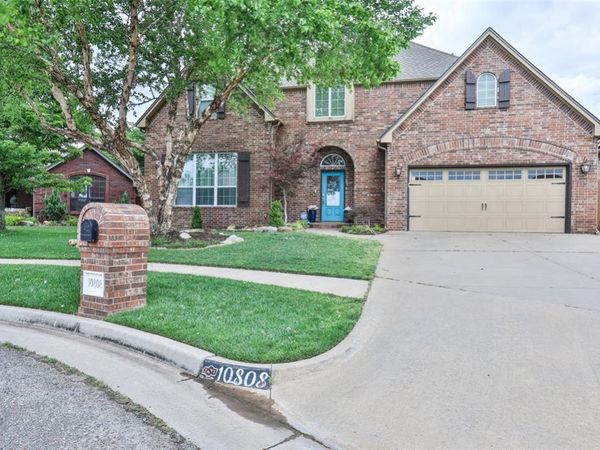 10808 NW 117th Place, Yukon, OK 73099