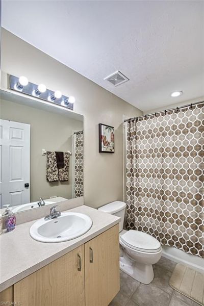 15361 Bellamar Cir, Unit 114, Fort Myers, FL 33908 Photo