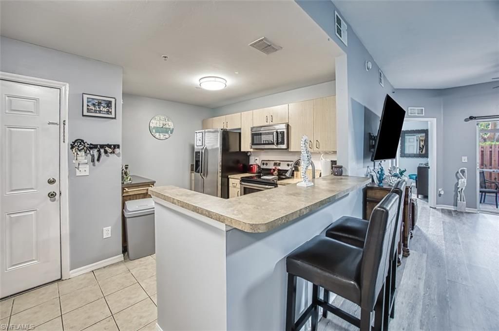 15361 Bellamar Cir, Unit 114, Fort Myers, FL 33908 Photo