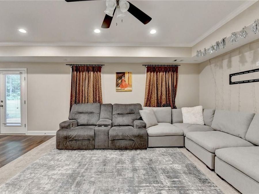 Property Image 61