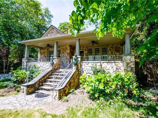 8503 Price Avenue , Douglasville, GA 30134