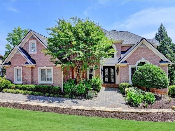 8360 Kenningston Way , Duluth, GA 30097