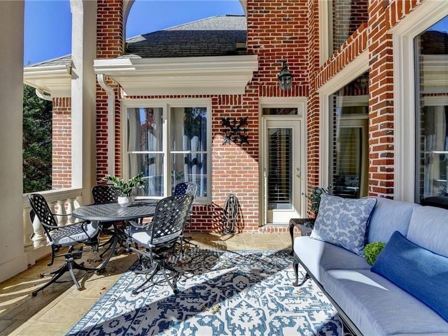 Property Image 100