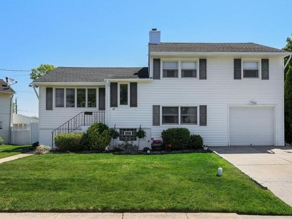 47 Miliken Road, Woodbridge, NJ 07067