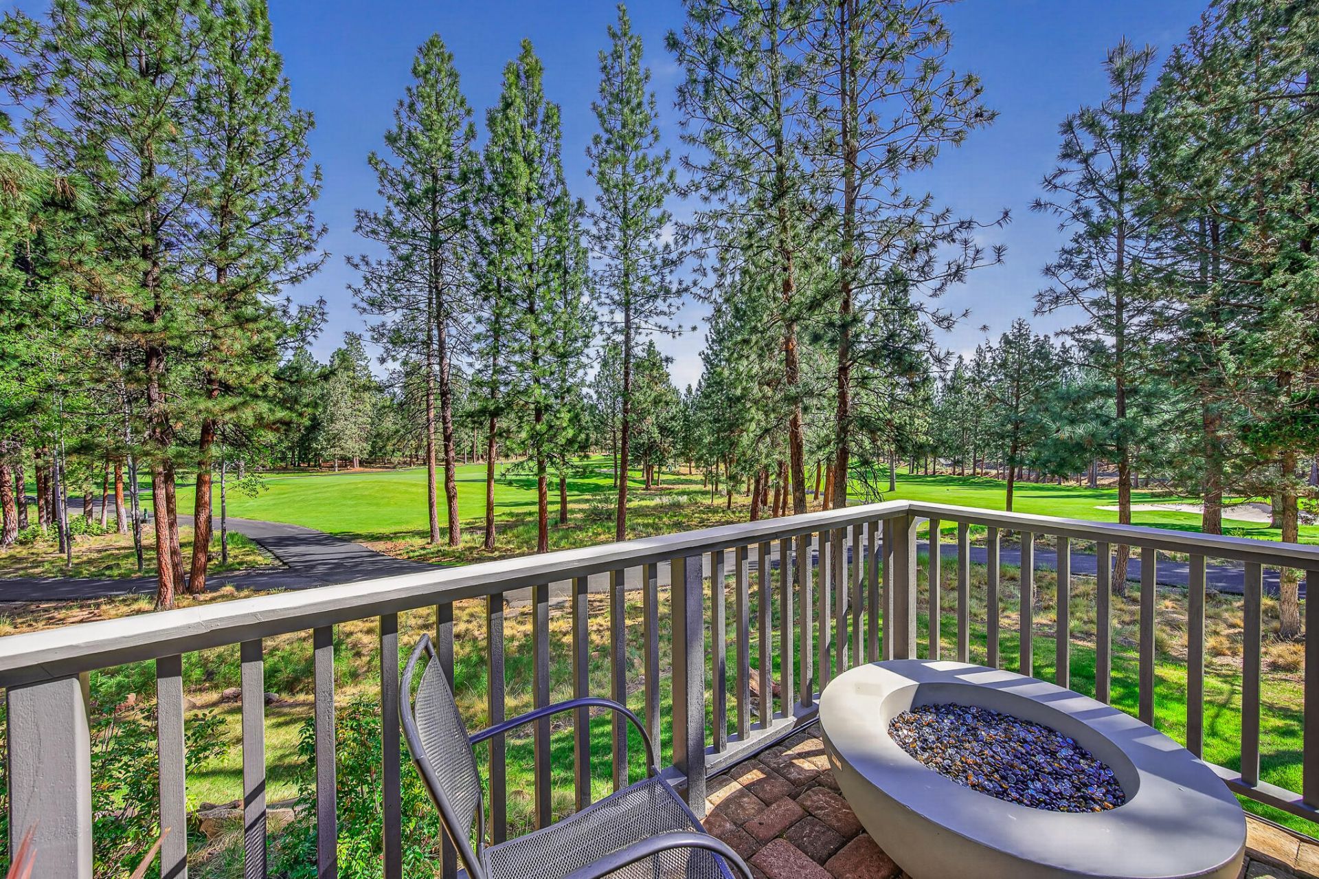 3534 NW Mccready Drive, Bend, OR 97703 Main Photo