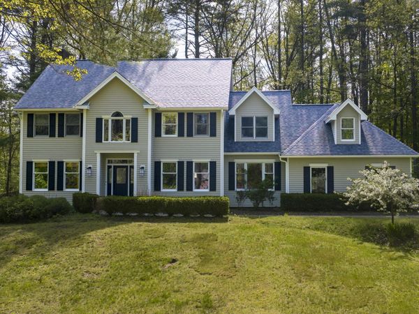 9 Rolling Brook Drive, Saratoga Springs, NY 12866