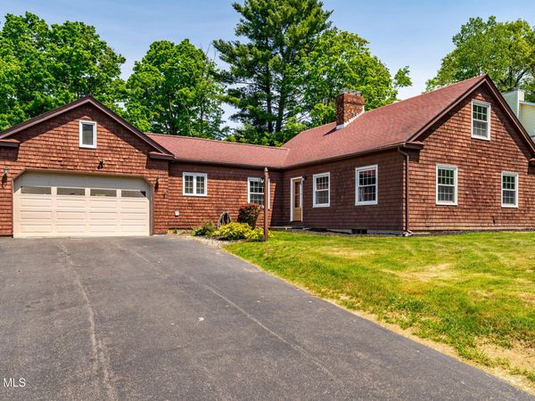 2704 Apple Tree Lane, Castleton On Hudson, NY 12033