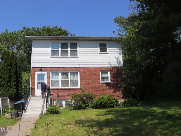 12 Limerick Drive, Albany, NY 12204