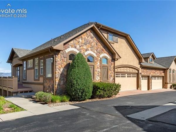 2615 Pine Knoll View, Colorado Springs, CO 80920