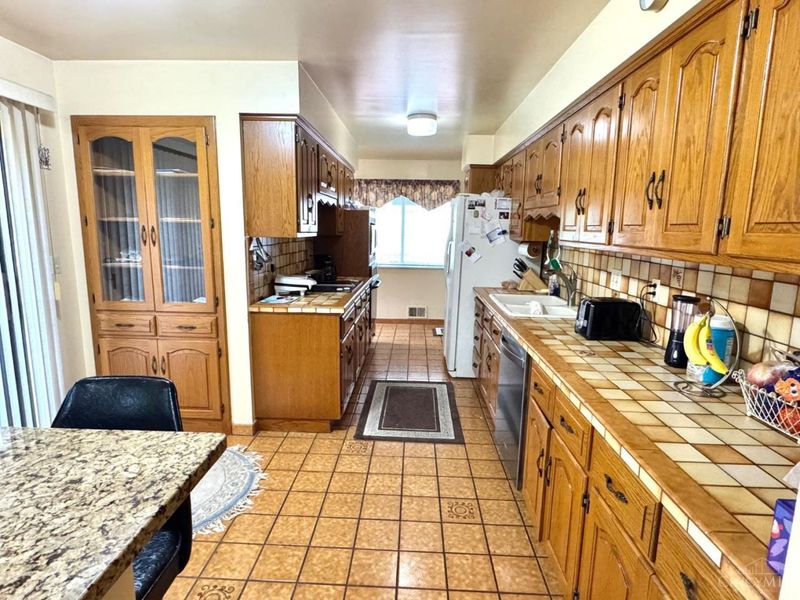 2451 Hunt Road, Reading, OH 45215 Photo 24