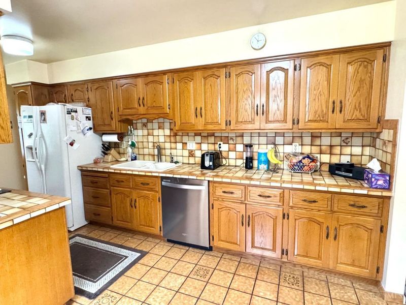 2451 Hunt Road, Reading, OH 45215 Photo 26