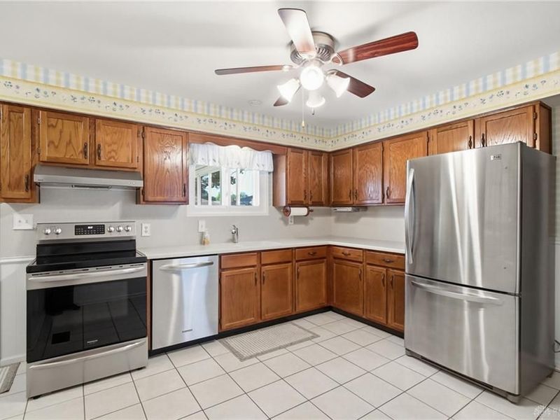 812 Hollendale Drive, Kettering, OH 45429 Photo 14