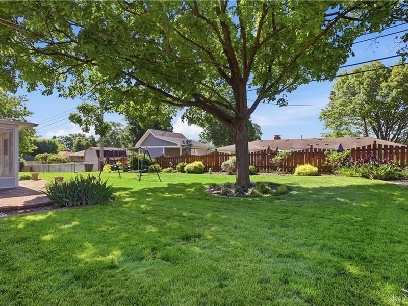 812 Hollendale Drive, Kettering, OH 45429 Photo 36