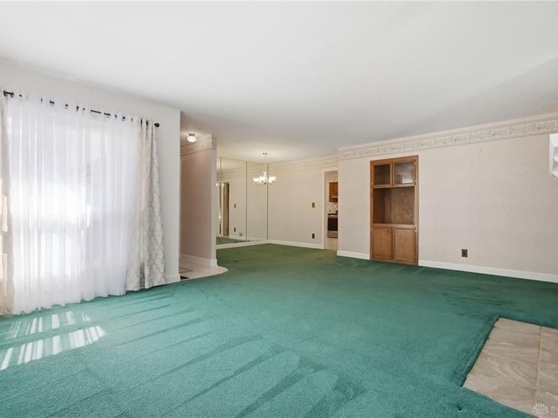 812 Hollendale Drive, Kettering, OH 45429 Photo 9