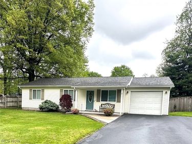 1298 Elberon Avenue , Salem, OH 44460