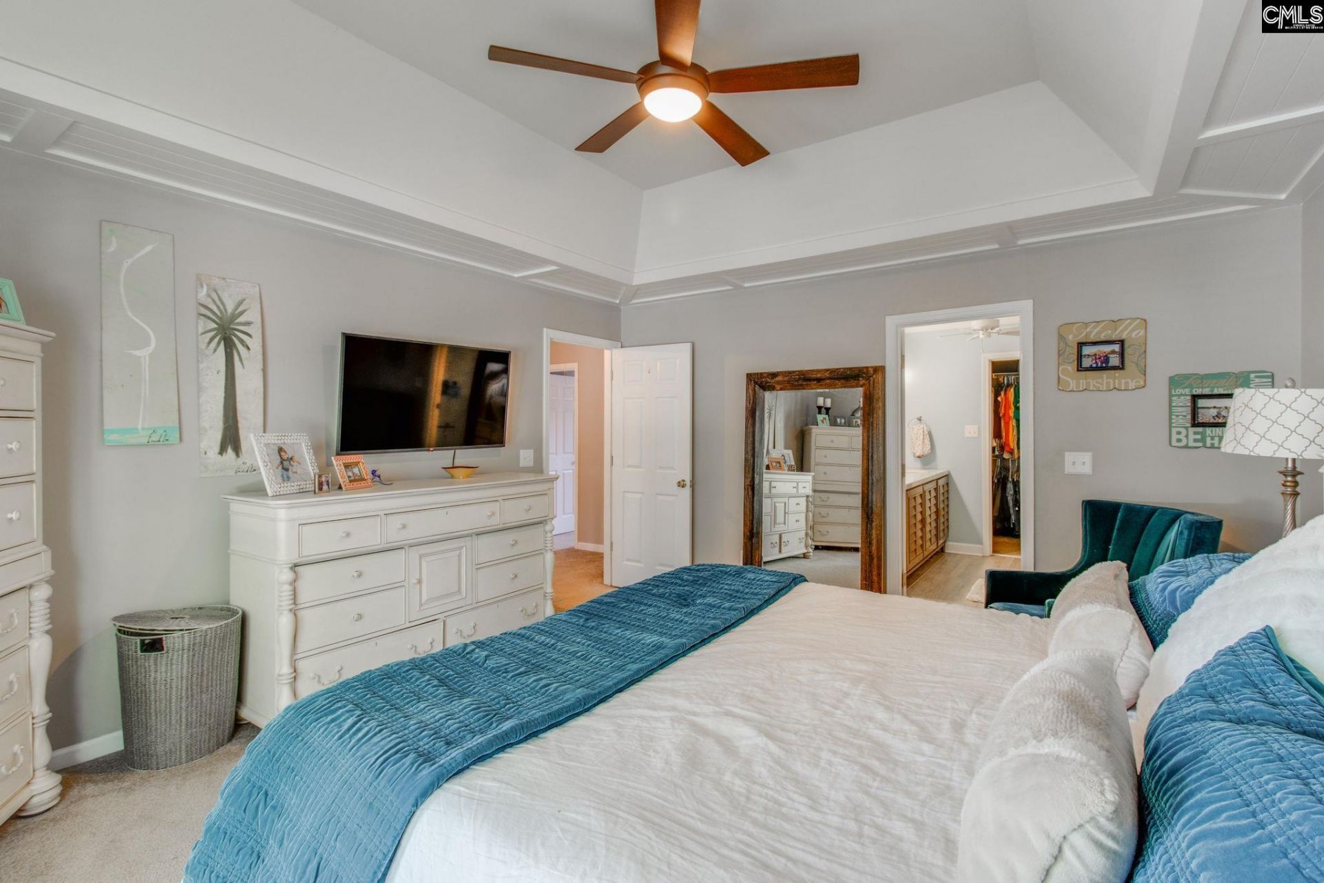 101 E Passage  Photo 19