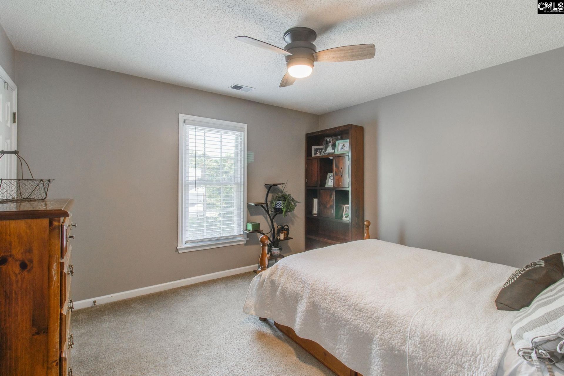 101 E Passage  Photo 24