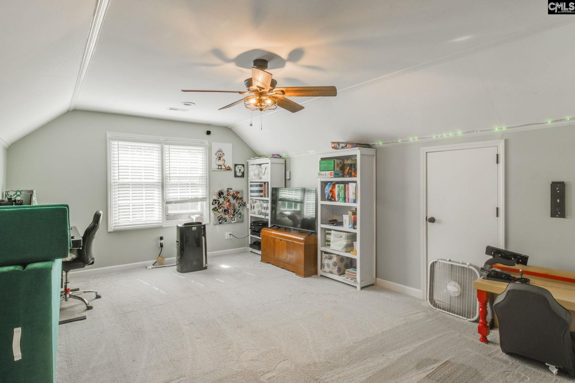 101 E Passage  Photo 29
