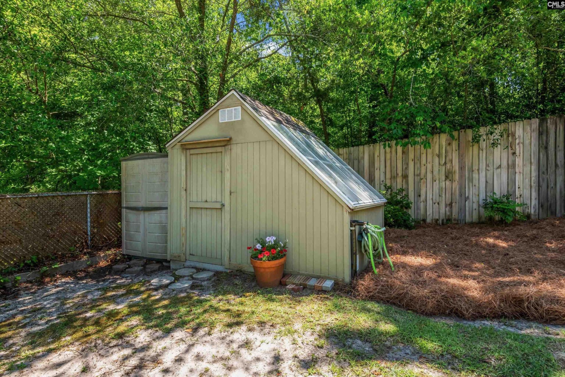 11 Lakecrest Drive  Photo 34