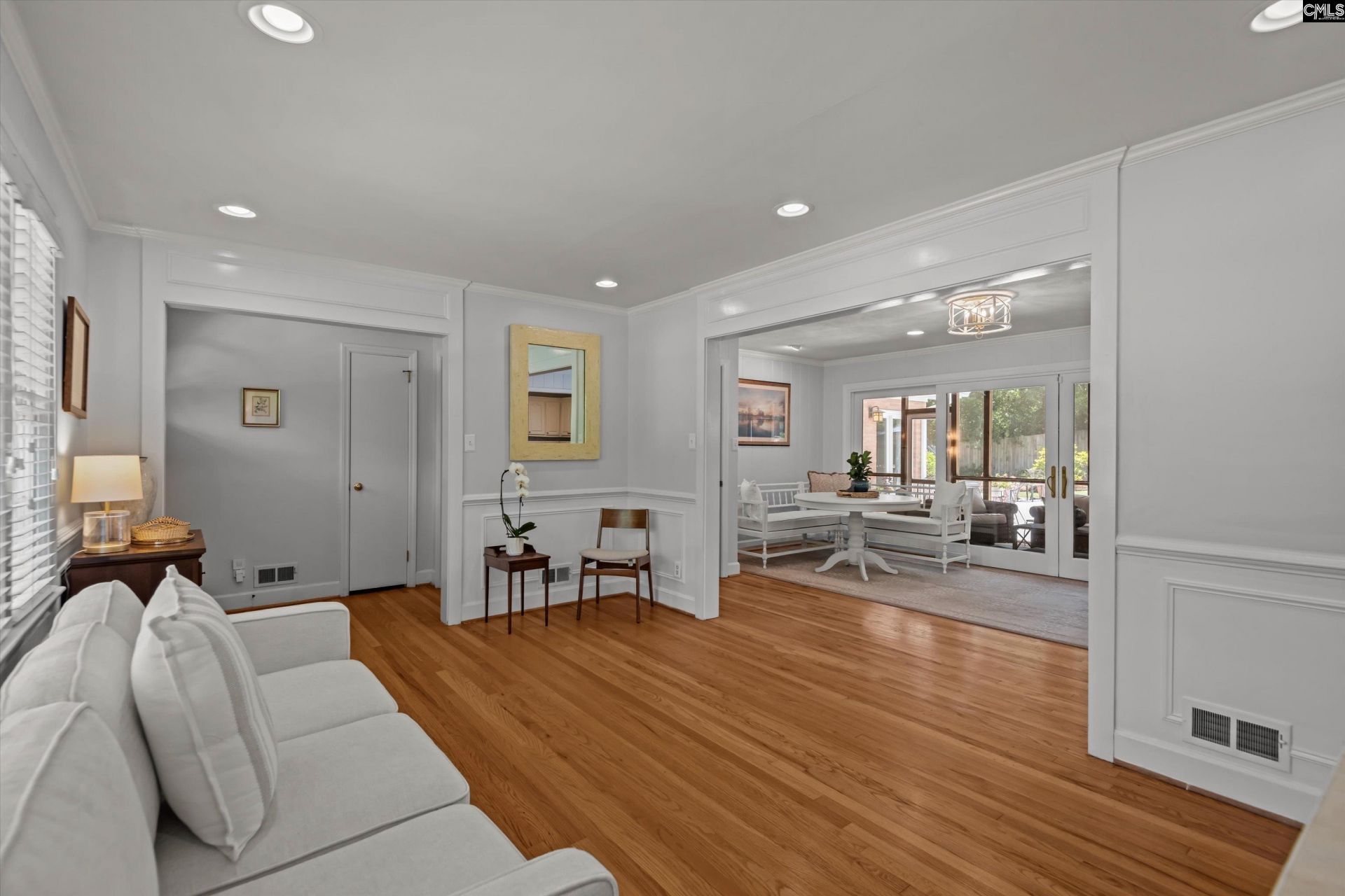11 Lakecrest Drive  Photo 6