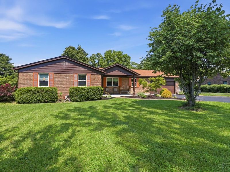 736 Wards Corner, Loveland, OH 45140 Photo 1