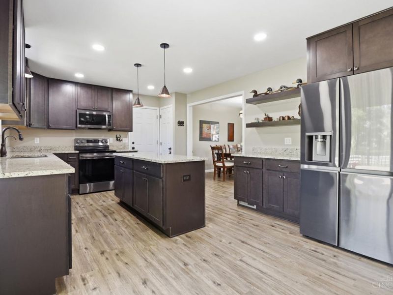 736 Wards Corner, Loveland, OH 45140 Photo 13