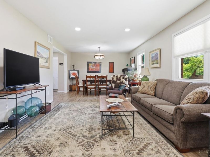 736 Wards Corner, Loveland, OH 45140 Photo 6