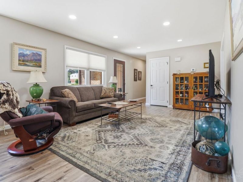 736 Wards Corner, Loveland, OH 45140 Photo 8
