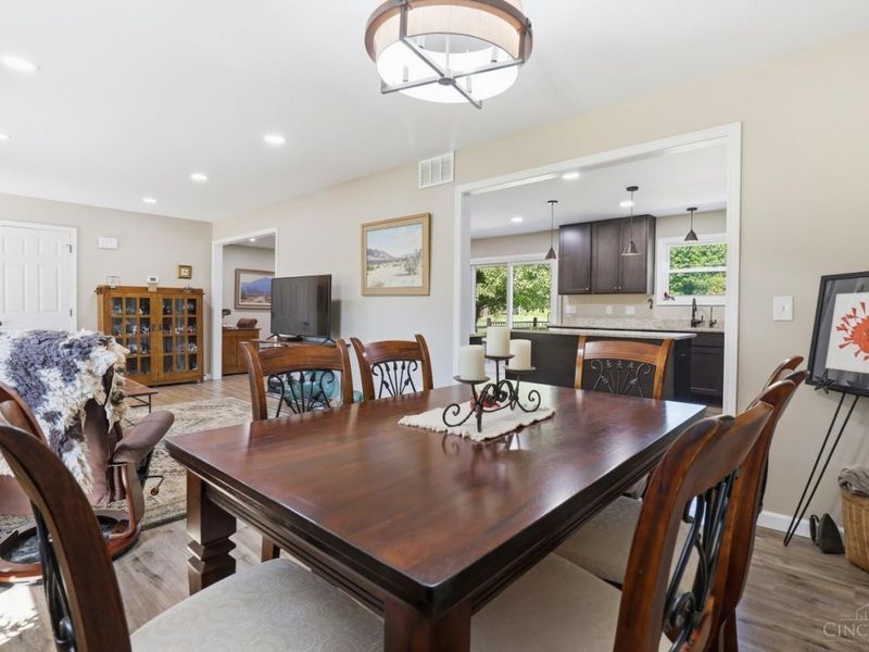 736 Wards Corner, Loveland, OH 45140 Photo 9
