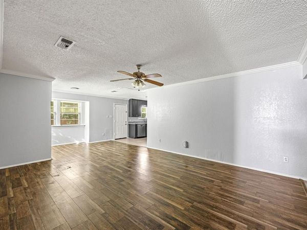 606 Circleview Drive, Mansfield, TX 76063