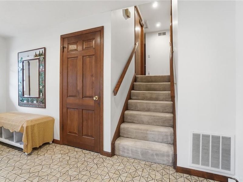 7880 John Elwood Drive, Centerville, OH 45459 Photo 38