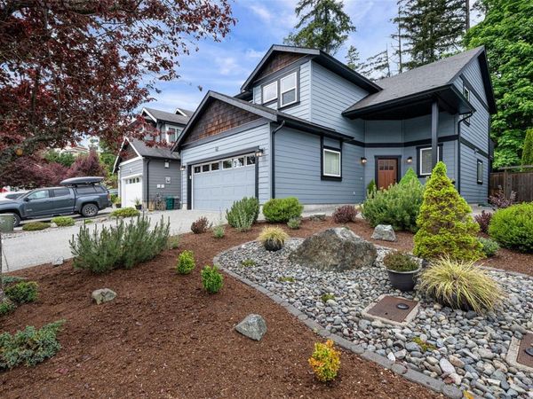42 DEGOUTIERE Pl, View Royal, BC V9B 0H3