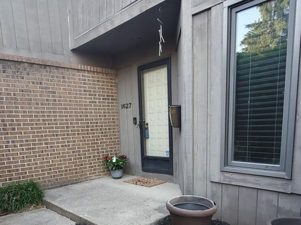 1627 Coppertree Road , Columbus, OH 43232