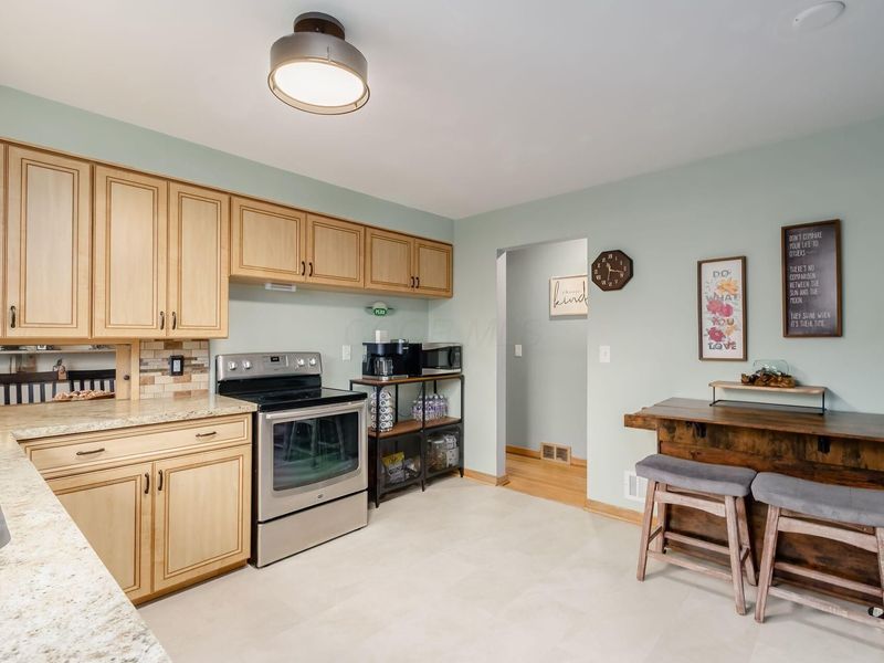 136 S Sylvan Avenue, Columbus, OH 43204 Photo 9
