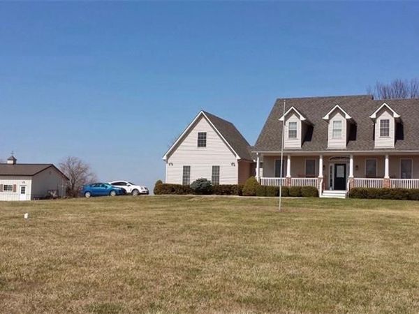 38206 E 177 Street, Pleasant Hill, MO 64080