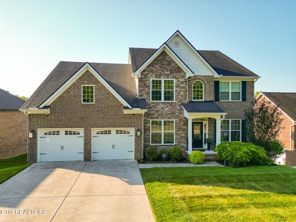 1027 Prince George Parish Drive, Knoxville, TN 37934