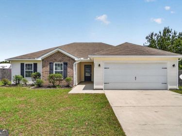 365 Creekside Circle, Ellabell, GA 31308