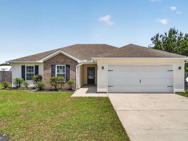 365 Creekside Circle, Ellabell, GA 31308