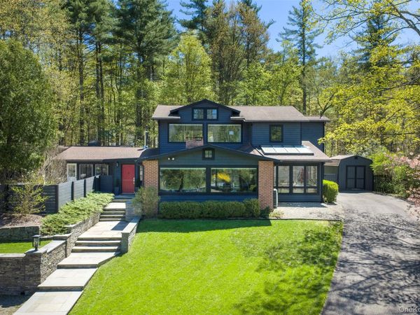 15-17 Broadview Road, Woodstock, NY 12498