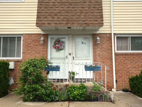 565 Avenue A , Unit 104, Uniondale, NY 11553