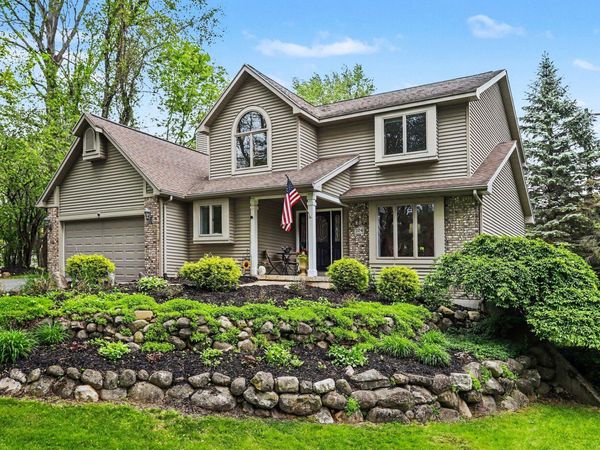 104 Briars Farm Lane, Battle Creek, MI 49017