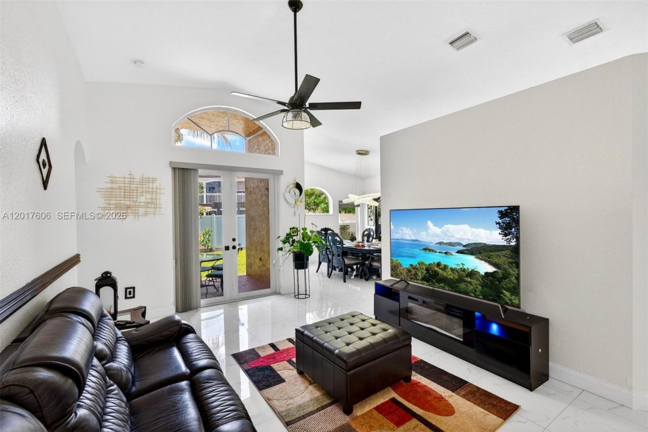 13337 SW 52nd St, Miramar, FL 33027 Photo