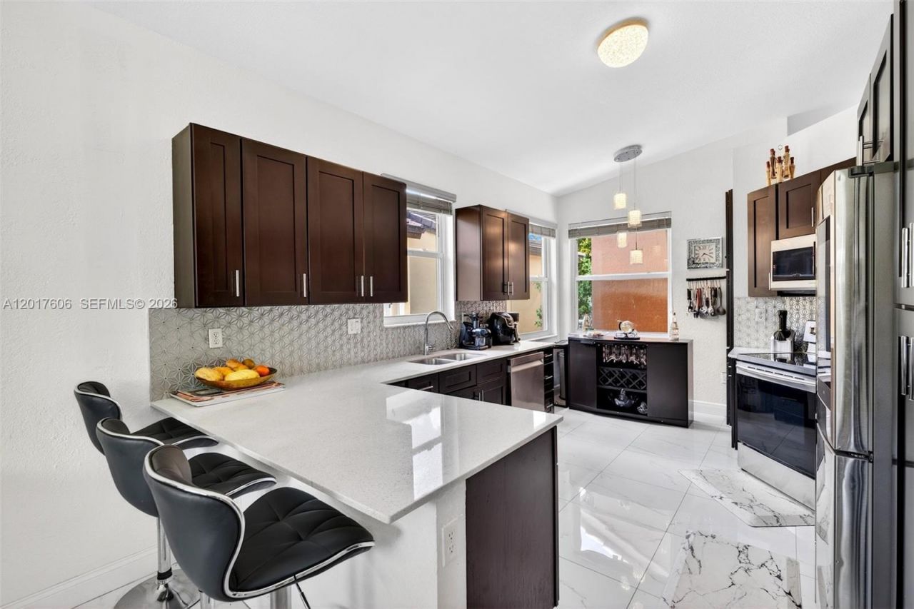 13337 SW 52nd St, Miramar, FL 33027 Photo