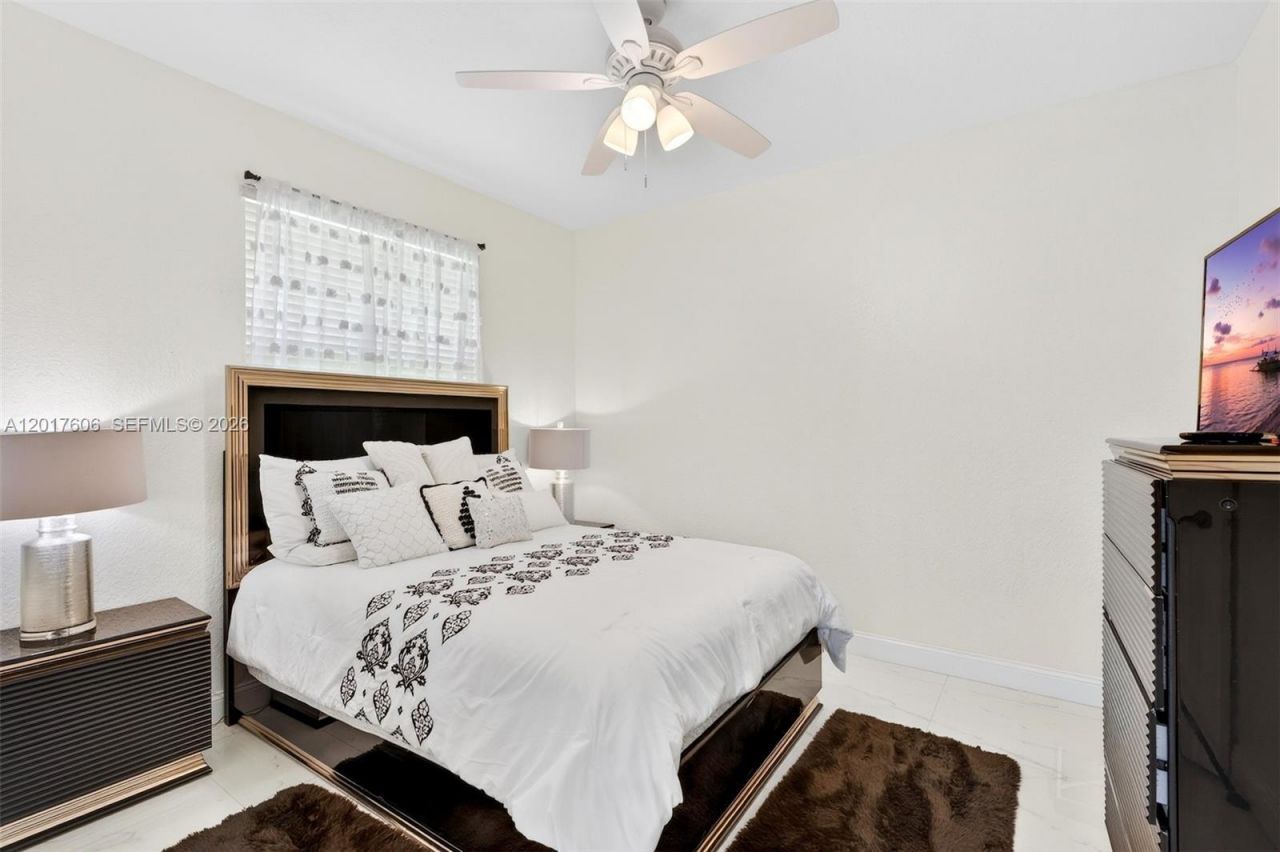 13337 SW 52nd St, Miramar, FL 33027 Photo