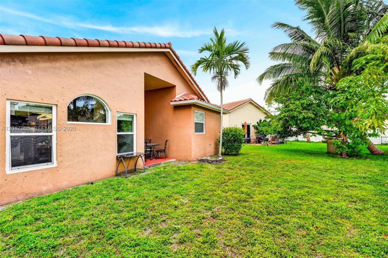 13337 SW 52nd St, Miramar, FL 33027 Photo