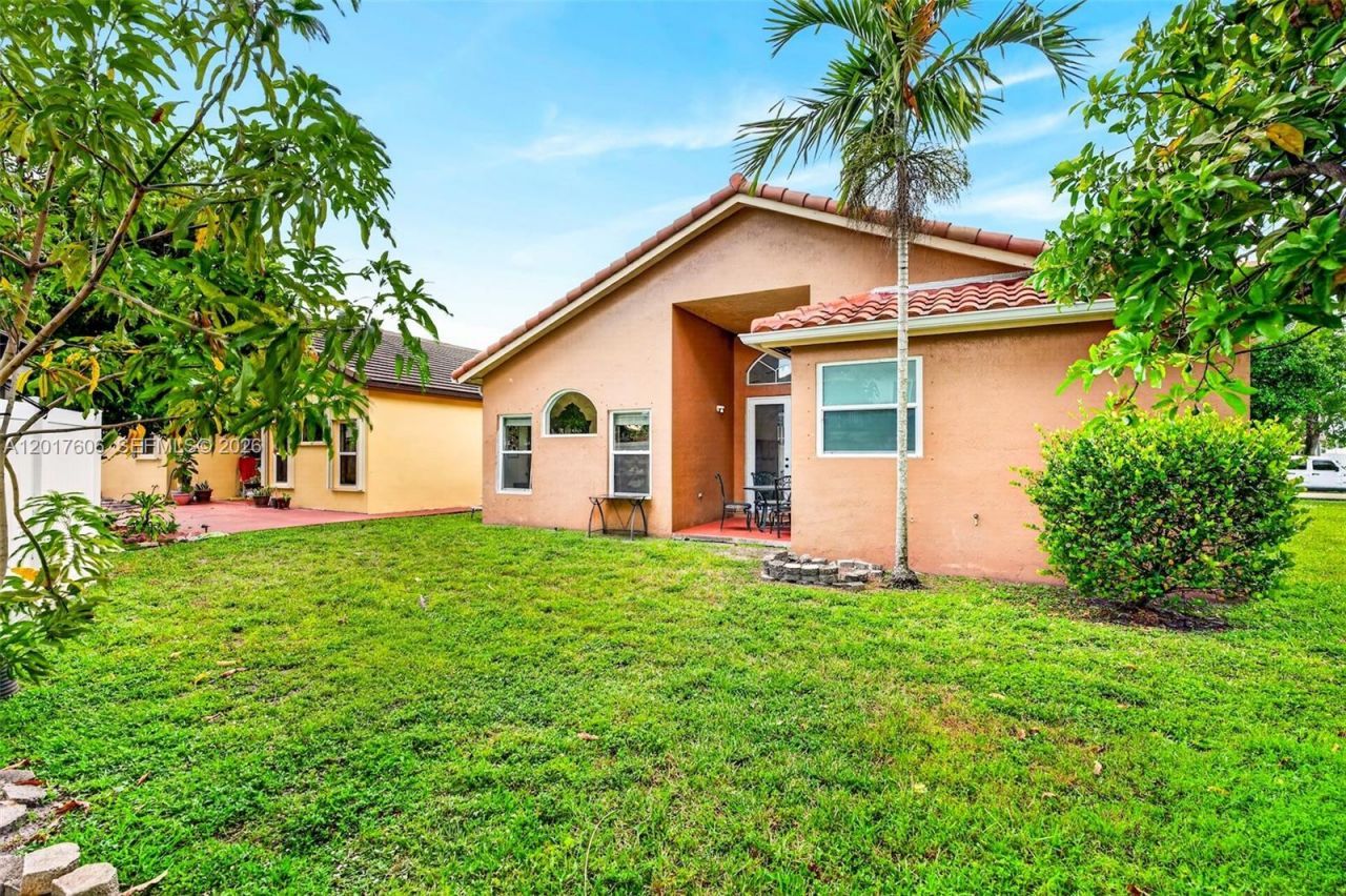 13337 SW 52nd St, Miramar, FL 33027 Photo